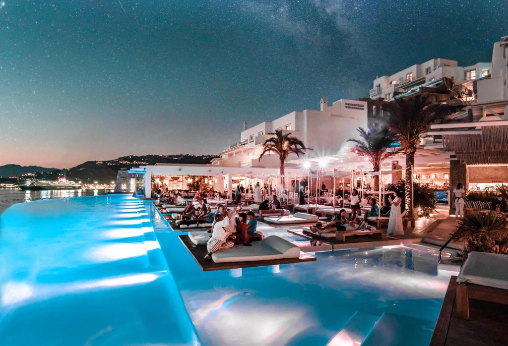 Cavo Tagoo Mykonos: εμβληματική πολυτέλεια με θέα το Αιγαίο