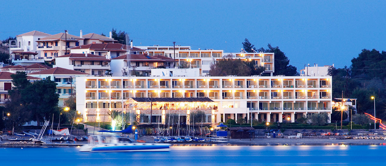 NAUTICA BAY HOTEL: χαλαρή παραθαλάσσια φιλοξενία στο Πόρτο Χέλι