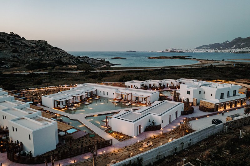 LAGUNA COAST RESORT: σύγχρονη παραθαλάσσια εμπειρία χαλάρωσης