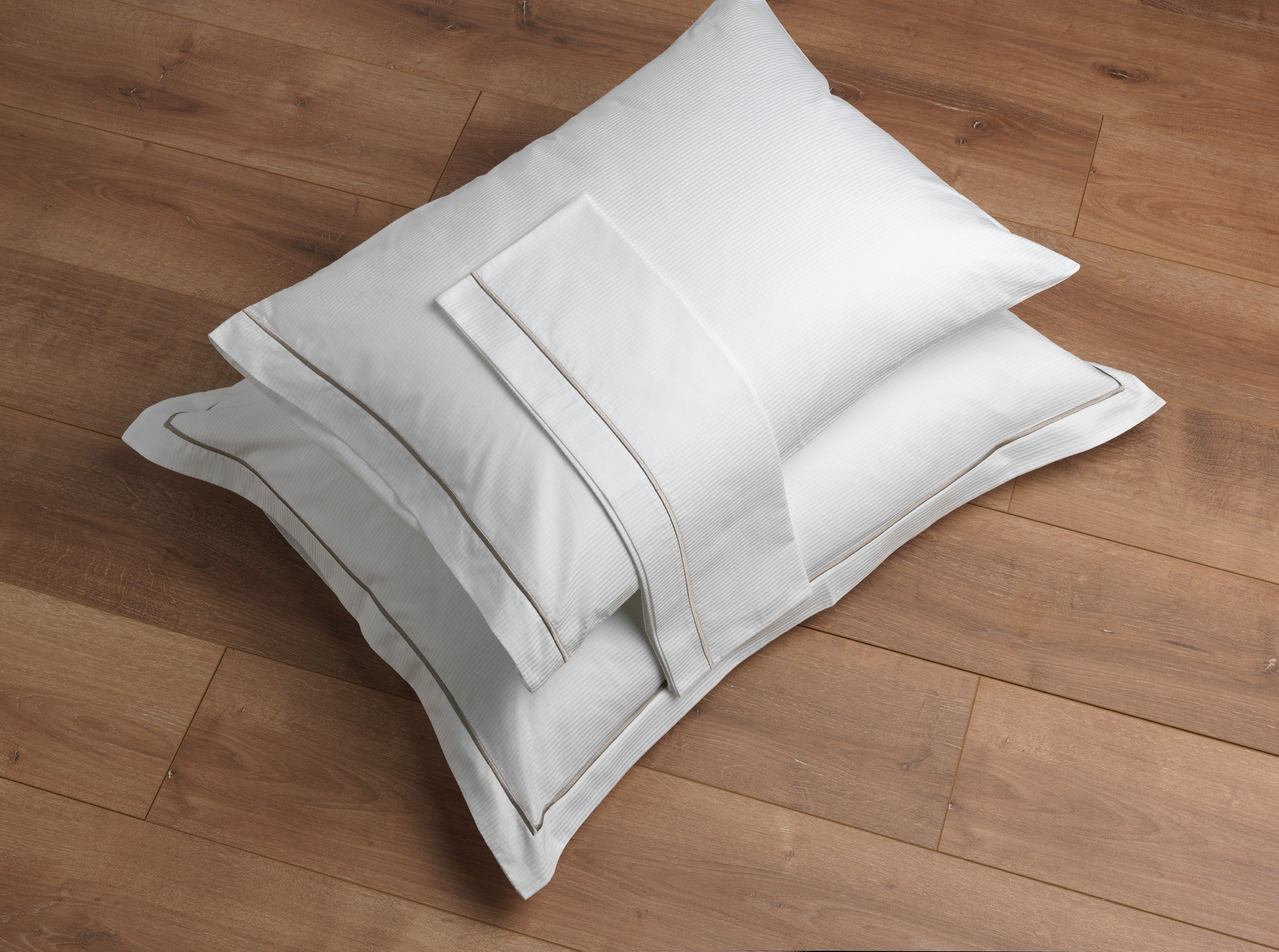 Satin striped pillowcase 2mm, 300TC with pleats