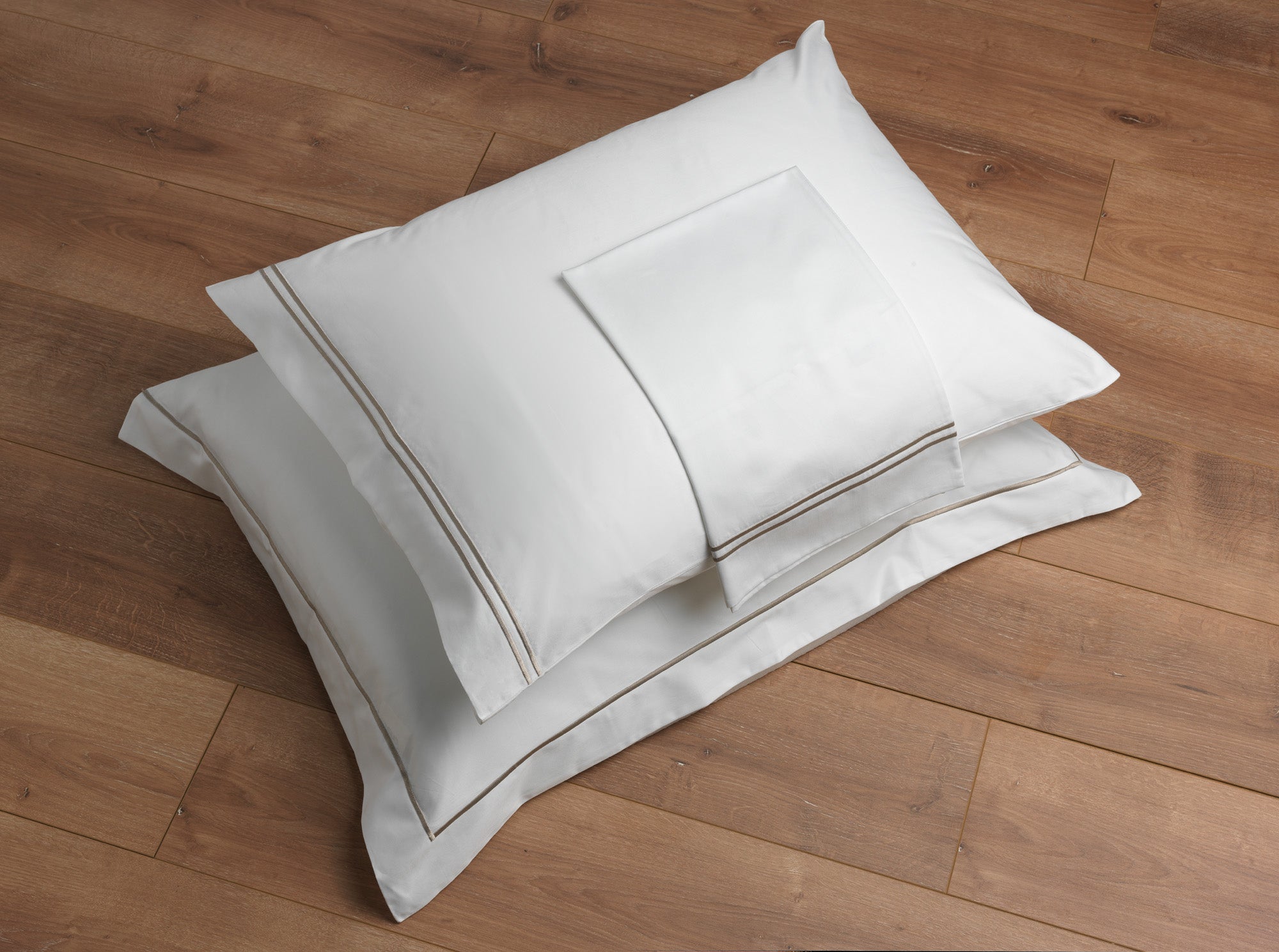 Flat Finish Hotel linen set